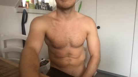 thierrinho8148 online show from January 2, 10:37 am