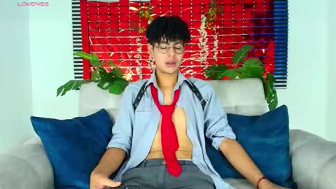 Thiago Saenzz online show from February 19, 3:30 pm