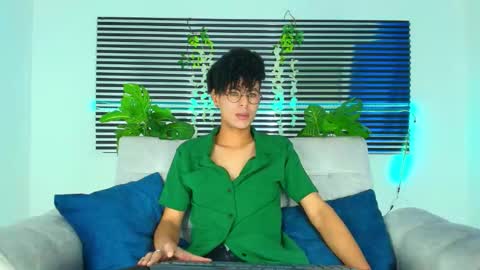 Thiago Saenzz online show from February 5, 4:14 pm