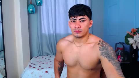 MICHAEL AND CRISS online show from October 23, 10:02 pm