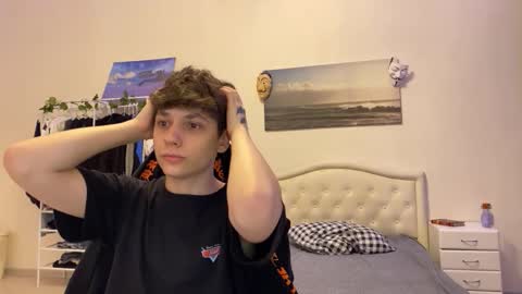 Snapshot of thomas617826 chatting on October 15, 9:00 pm Thomas Hill online show from October 15, 9:00 pm