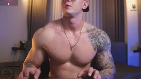 Thomas Falcon online show from November 2, 5:34 am