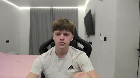 Tomas online show from April 12, 7:15 pm