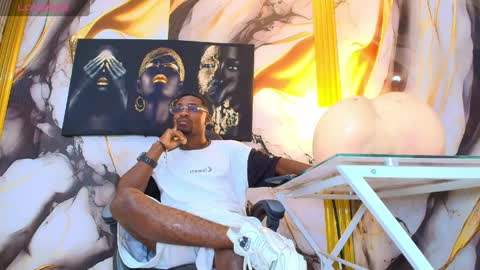 Thomas online show from April 11, 3:46 am