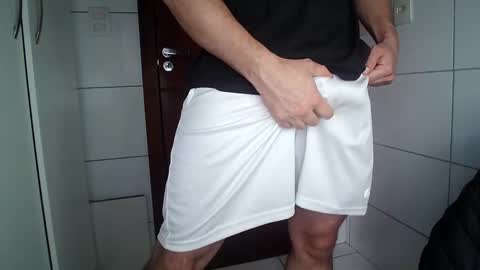Snapshot of thomaz__ chatting on October 17, 6:45 pm thomaz__ online show from October 17, 6:45 pm