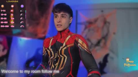 Thom Klein online show from November 1, 7:40 pm