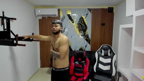 thomson_hot01 online show from March 11, 5:47 am