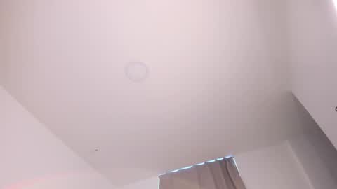 Snapshot of thomythompson chatting on October 16, 9:34 pm Thomy T online show from October 16, 9:34 pm