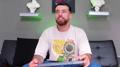 evans online show from October 27, 8:22 pm