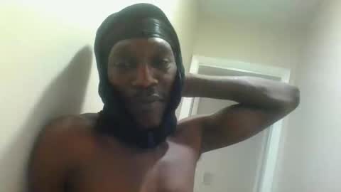 thoroughbred_1980 online show from November 25, 2:24 am