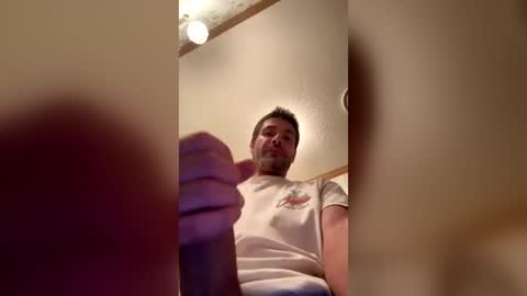 throbbing8585 online show from July 4, 6:49 am