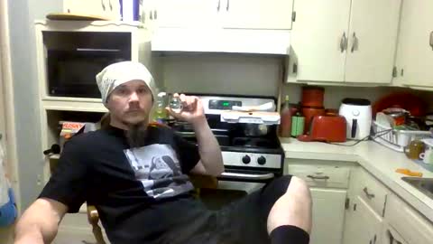 thunder8u42 online show from October 29, 7:33 am