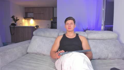 santiago online show from January 17, 1:41 am