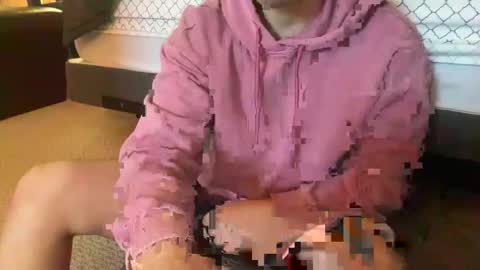 Snapshot of tigerboyyxx chatting on March 10, 12:29 am tigerboyyxx online show from March 10, 12:29 am