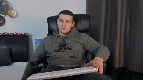 ask me online show from February 15, 2:33 pm