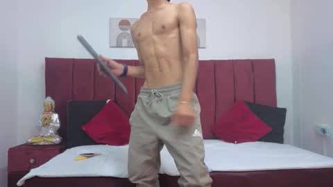 Snapshot of timothe_evans chatting on October 9, 9:20 pm Evans online show from October 9, 9:20 pm