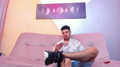 Snapshot of timothe_evans chatting on October 7, 9:08 pm Evans online show from October 7, 9:08 pm