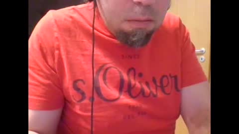 Snapshot of tirolerboy27 chatting on March 3, 9:07 am Tirolerboy27 online show from March 3, 9:07 am