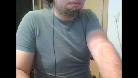 Snapshot of tirolerboy27 chatting on February 6, 12:26 pm Tirolerboy27 online show from February 6, 12:26 pm