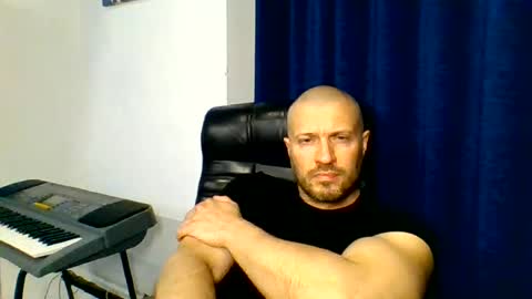 titan_heart online show from June 19, 10:58 pm