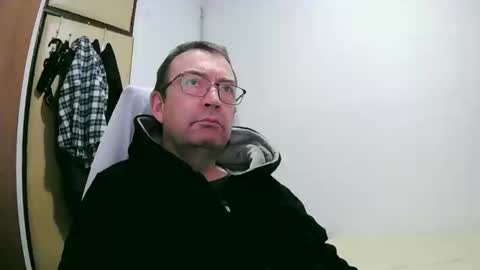 tolon408472 online show from January 10, 8:04 pm