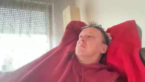 Tom online show from January 9, 1:35 pm