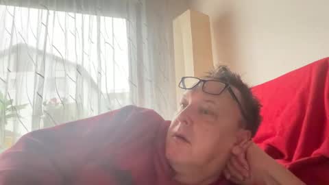 Tom online show from February 15, 8:11 am