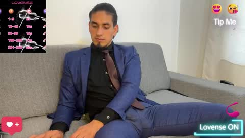 TOM online show from December 19, 6:05 pm