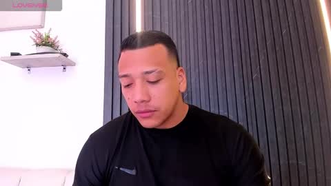 Tom muscle1 online show from November 9, 12:31 pm