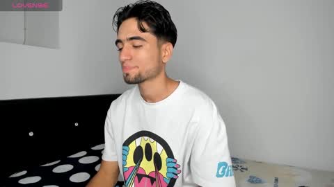 tom online show from March 9, 6:43 pm