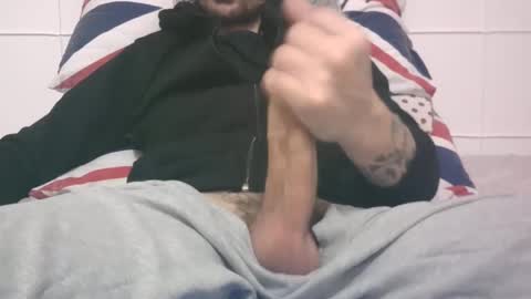 Snapshot of tommaso9046 chatting on February 15, 4:23 pm tommaso9046 online show from February 15, 4:23 pm