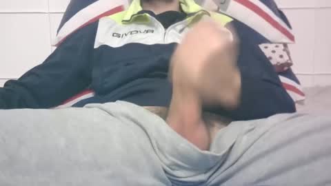 Snapshot of tommaso9046 chatting on February 14, 5:14 pm tommaso9046 online show from February 14, 5:14 pm