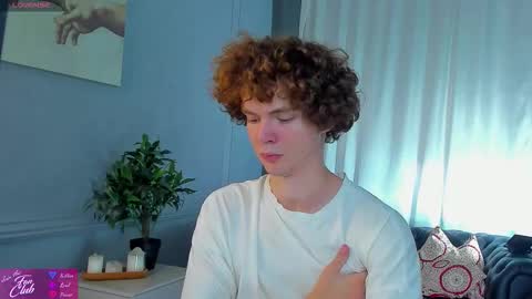 Snapshot of tommy_jamm chatting on October 2, 9:57 am Tommy online show from October 2, 9:57 am