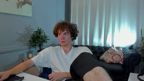 Snapshot of tommy_jamm chatting on September 26, 3:54 pm Tommy online show from September 26, 3:54 pm
