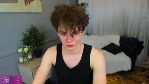Snapshot of tommy_jamm chatting on February 19, 3:16 pm Tommy online show from February 19, 3:16 pm
