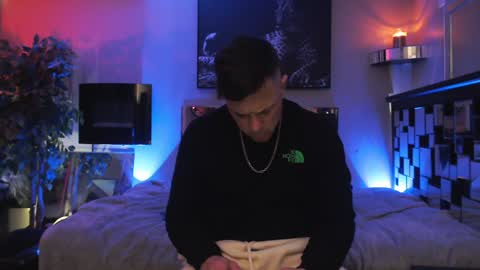 Tommy online show from December 22, 7:22 am