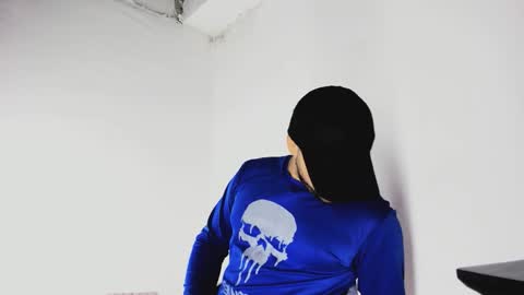 tommy_sccott online show from November 5, 10:01 pm