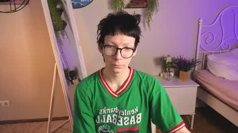 tommy_stars online show from April 2, 5:16 am