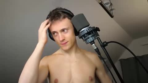 tomtimon11 online show from November 2, 4:22 pm