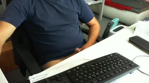 Tom online show from October 11, 2:21 pm