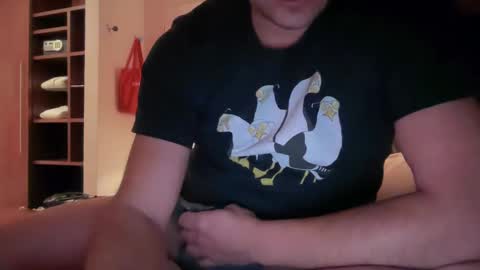 tonisun online show from December 4, 8:29 pm