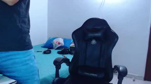 Tony Ribas. online show from February 6, 11:45 pm