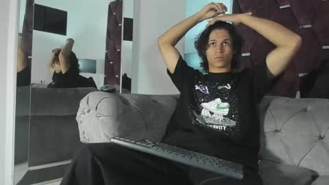 Tony Benedetti online show from April 4, 8:17 pm