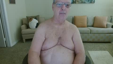 Snapshot of tonysview12000 chatting on October 7, 6:45 pm tonysview12000 online show from October 7, 6:45 pm