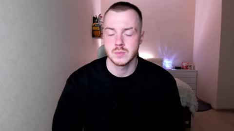 toohornyserj online show from October 31, 8:34 pm