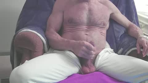 Snapshot of topfortwinks chatting on December 21, 4:19 am topfortwinks online show from December 21, 4:19 am