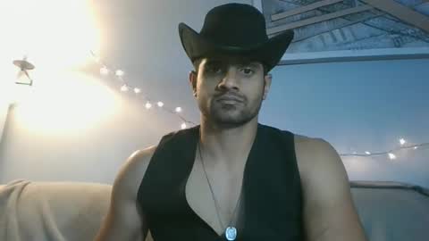 Snapshot of toronto029 chatting on October 31, 5:53 am hassanfunn at g m  ail  only local and clean no males online show from October 31, 5:53 am