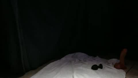 traviskelce21 online show from March 7, 10:13 am