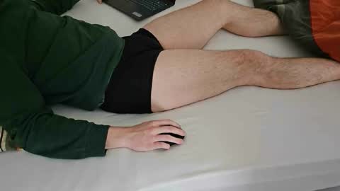 tree1989 online show from January 12, 2:09 pm