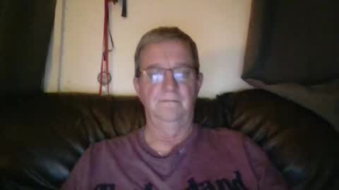Snapshot of trev8331 chatting on September 24, 11:36 pm Fe-fi-fo-fum online show from September 24, 11:36 pm